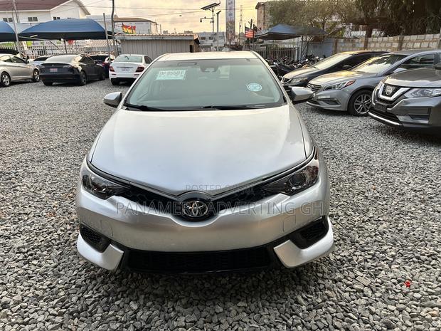 Toyota Corolla 2018 Gray