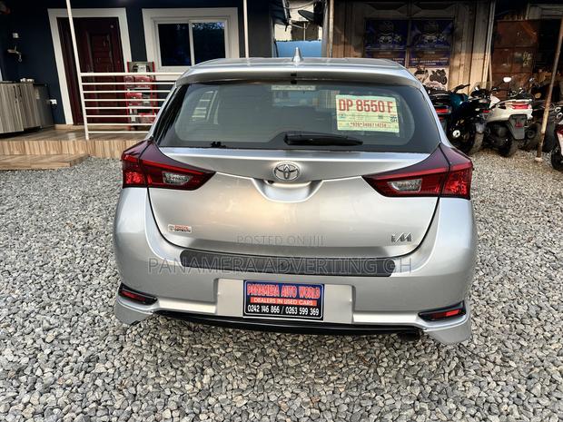 Toyota Corolla 2018 Gray