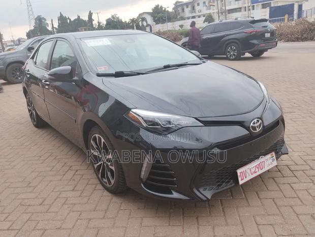 Toyota Corolla 2018 Black