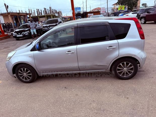Nissan Note 1.6 Petrol 2010 Silver
