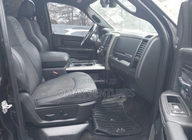 RAM 1500 2017 Black