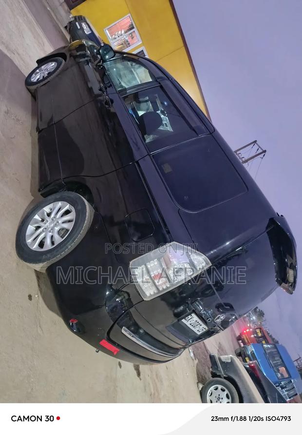 Toyota Voxy V 4WD 7-Seater 2010 Black