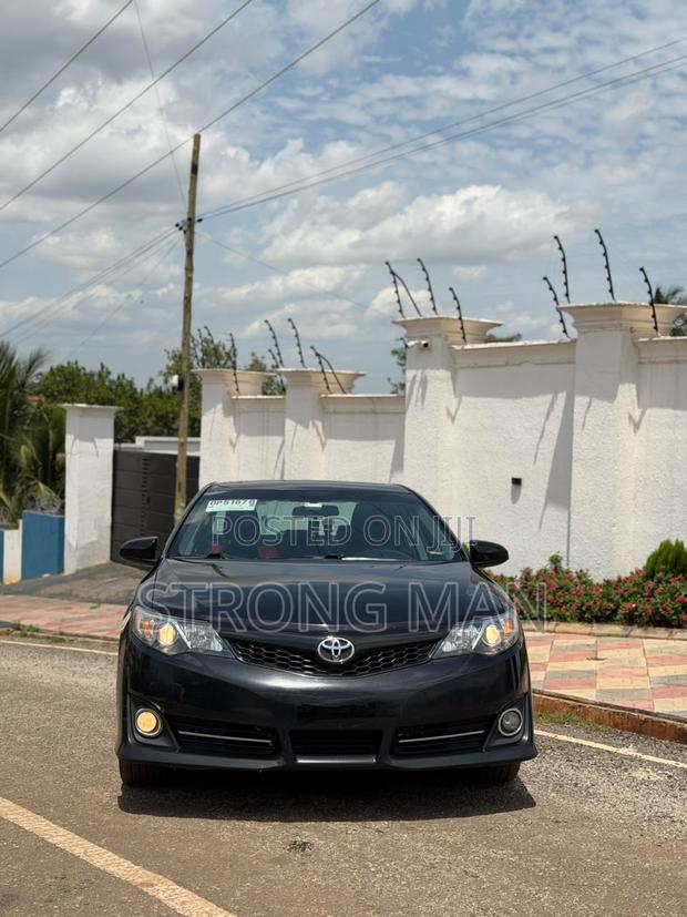 Toyota Camry 2014 Black