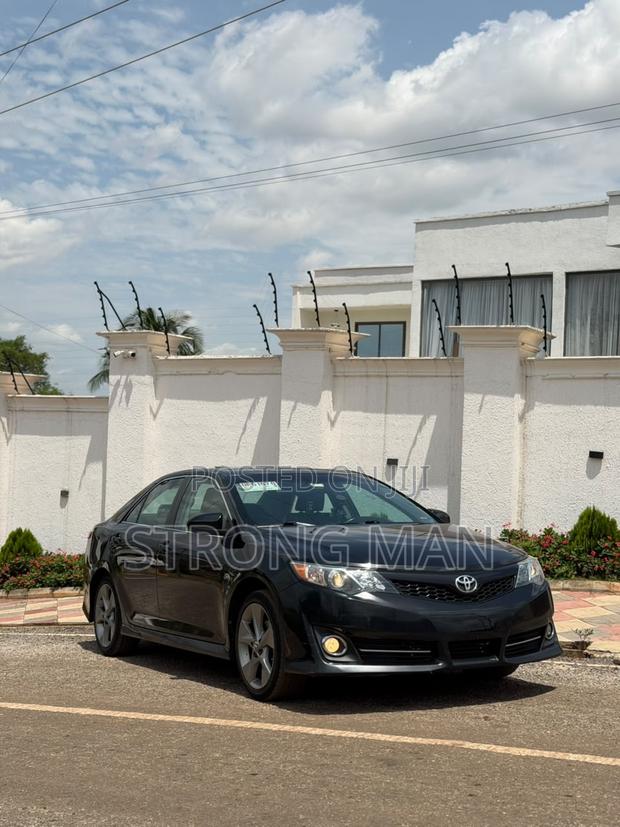 Toyota Camry 2014 Black