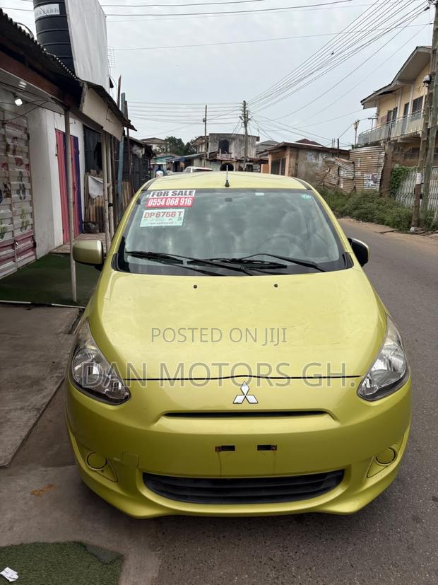 Mitsubishi Mirage 2013 Gold