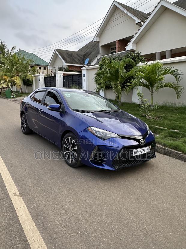 Toyota Corolla 2018 Blue