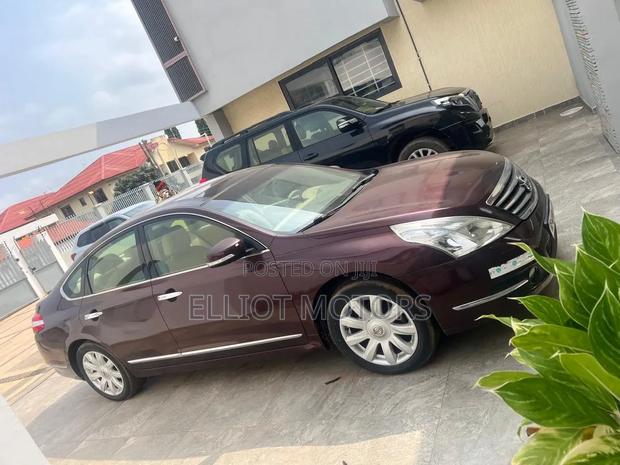 Nissan Teana 2014 Red