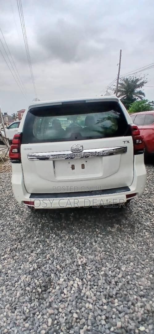 Toyota Land Cruiser Prado 2.7 2019 White