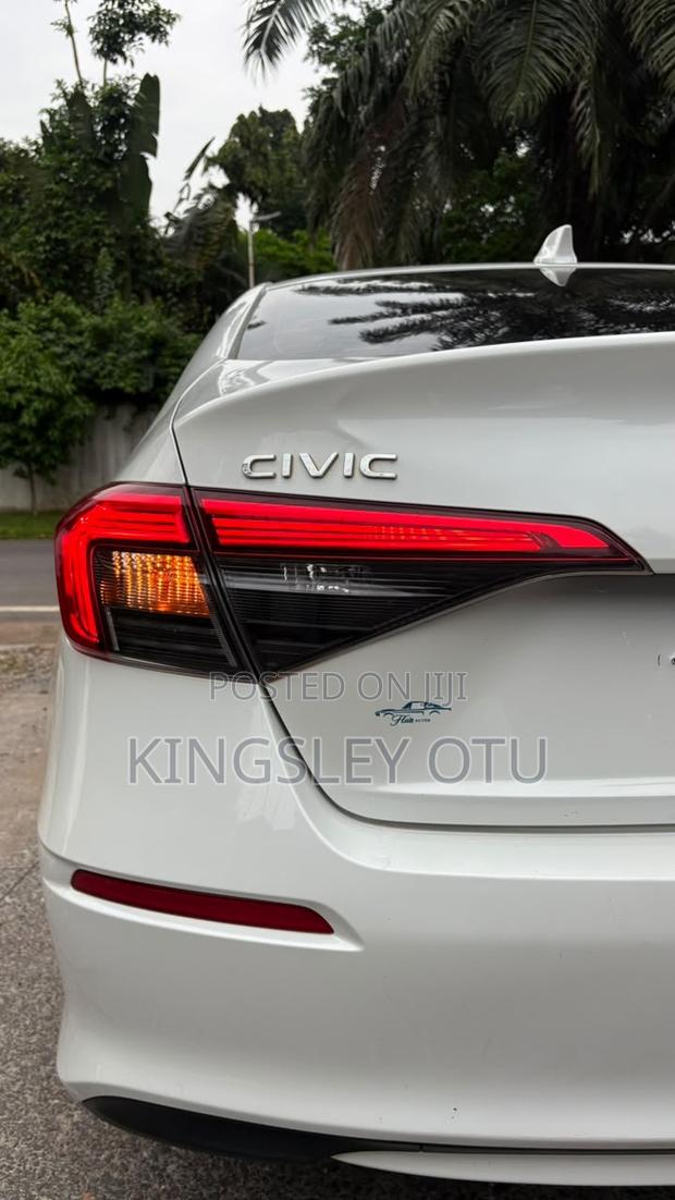Honda Civic Sport CVT 2024 White