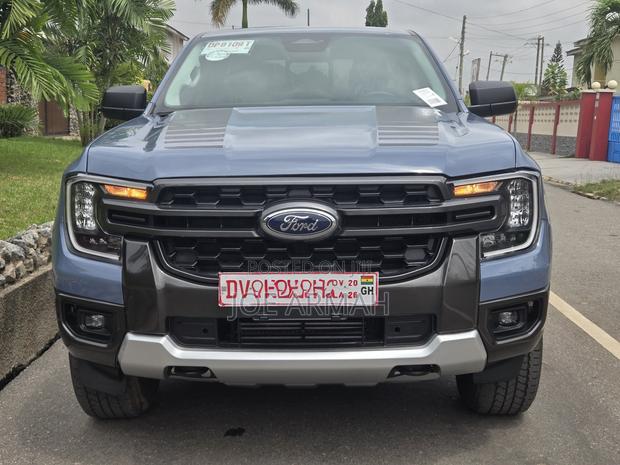 Ford Ranger XLT 4WD SuperCrew 5' Box 2025 Gray