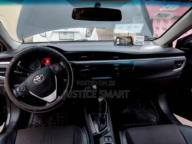 Toyota Corolla 2019 Black