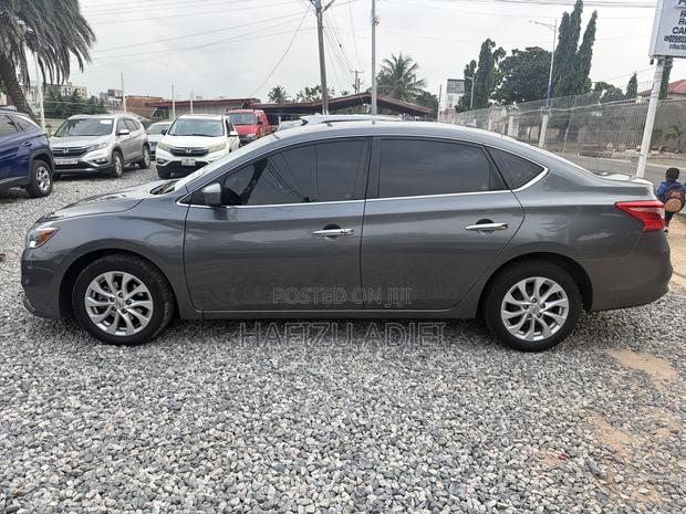 Nissan Sentra SV 2018 Black