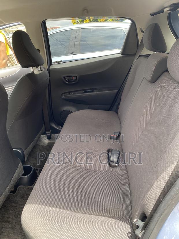 Toyota Vitz 1.3 AWD 5dr 2012 Blue