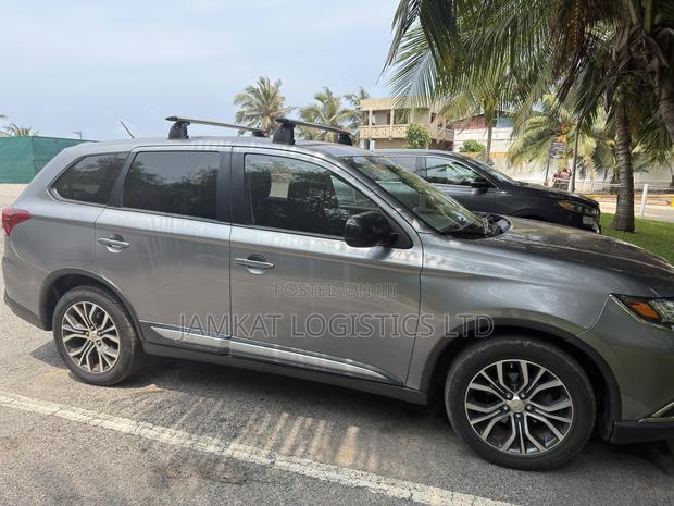 Mitsubishi Outlander ES AWC 2016 Gray