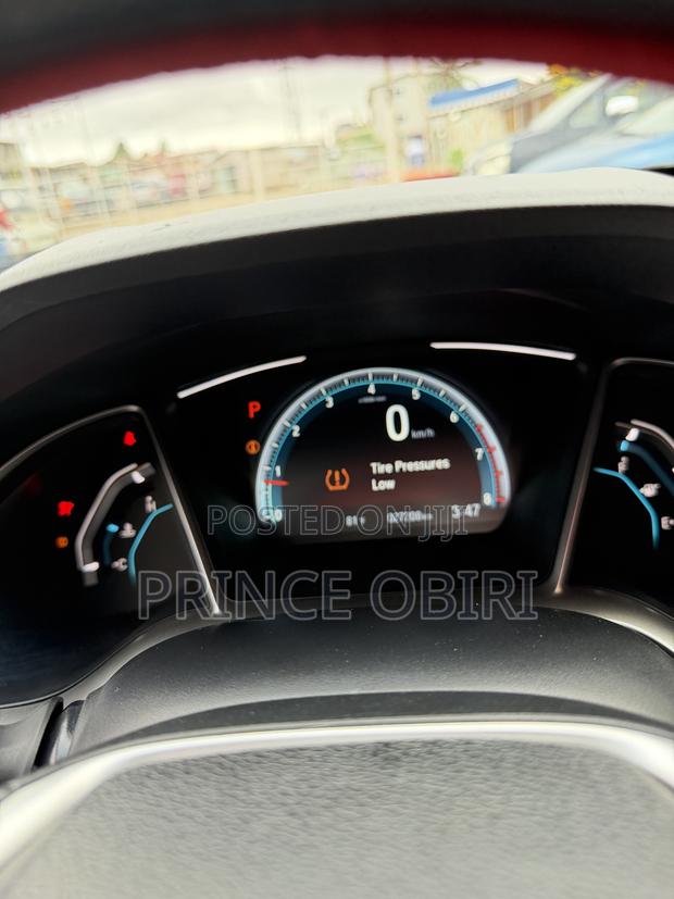Honda Civic EX 4dr Hatchback (1.5L 4cyl) 2017 Blue