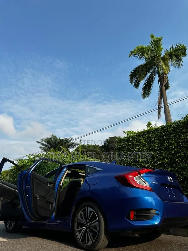 Honda Civic 2017 Blue
