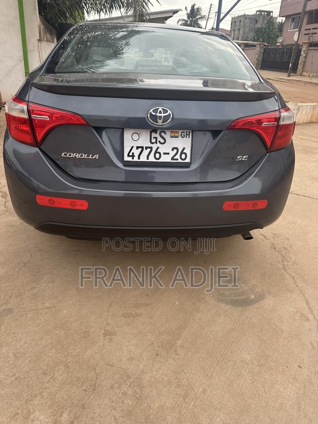 Toyota Corolla 2017 Gray