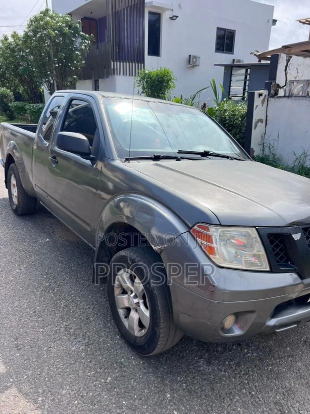Nissan Frontier 2008 Gray