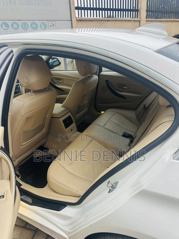 BMW 3 Series 328i RWD 2013 White