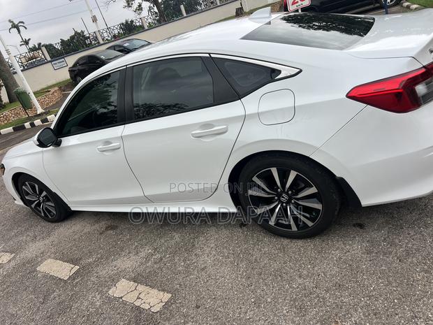 Honda Civic Sport CVT 2025 White