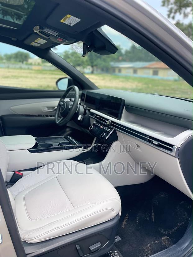 Hyundai Tucson 2025 Gray