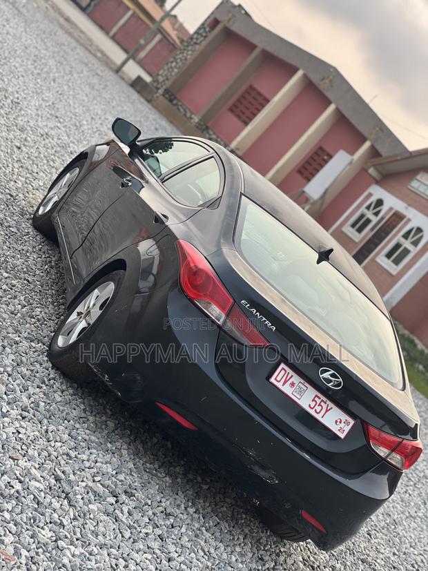 Hyundai Elantra 2013 Black