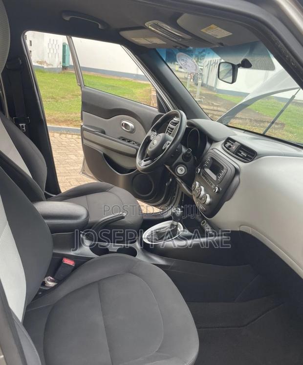 Kia Soul Hatchback 2016 Red