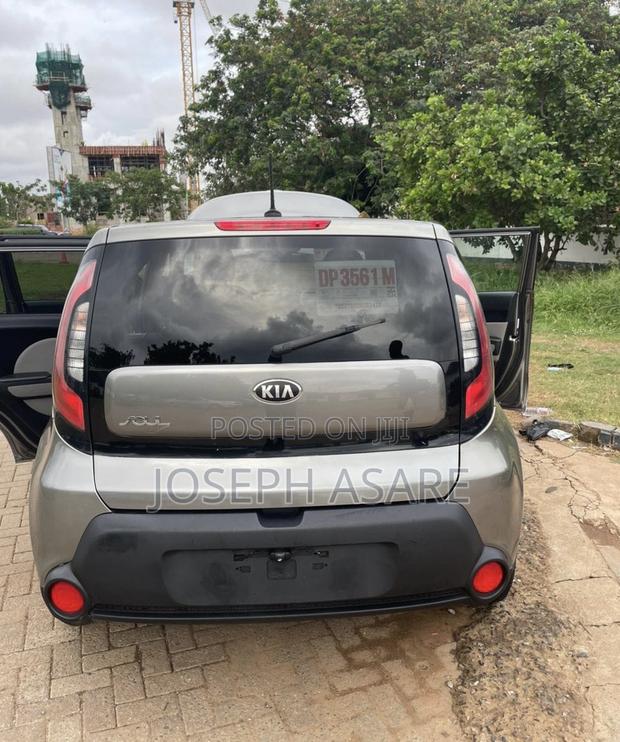 Kia Soul Hatchback 2016 Red