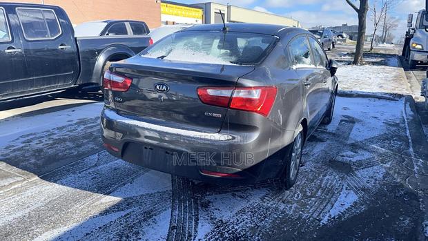 Kia Rio 2015 Gray