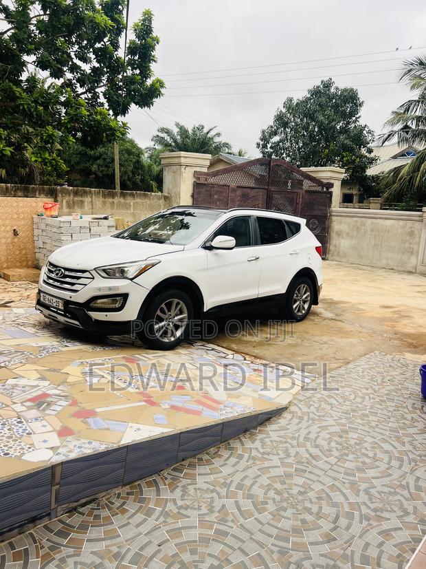 Hyundai Santa Fe 2014 White