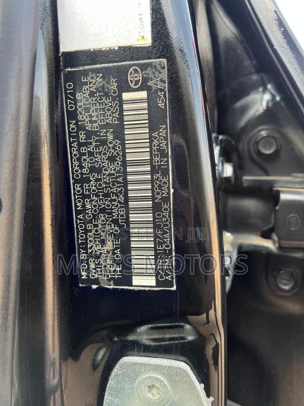 Toyota Yaris 2011 Black