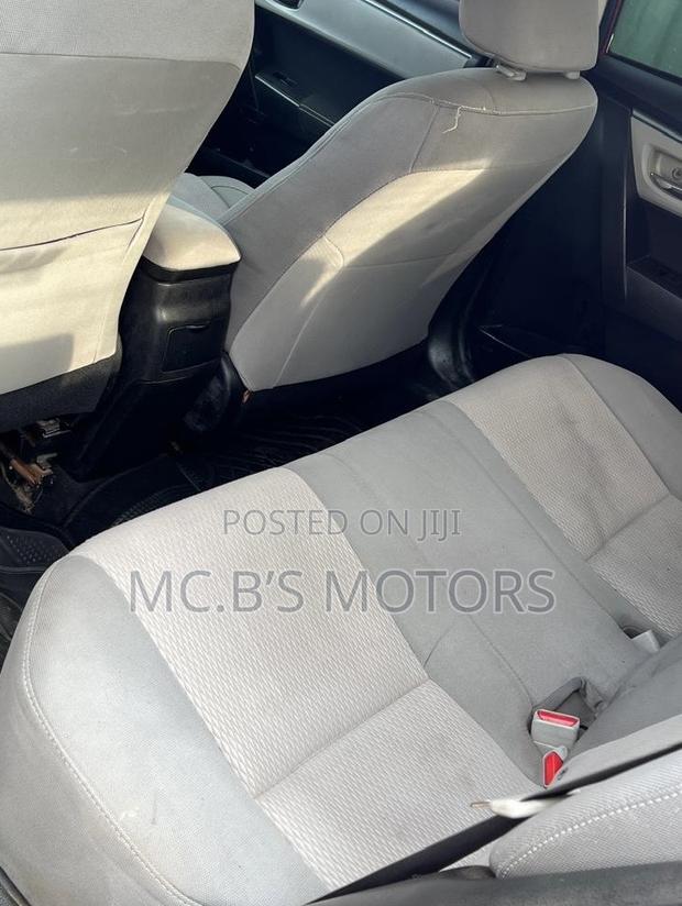 Toyota Corolla 2015 Red