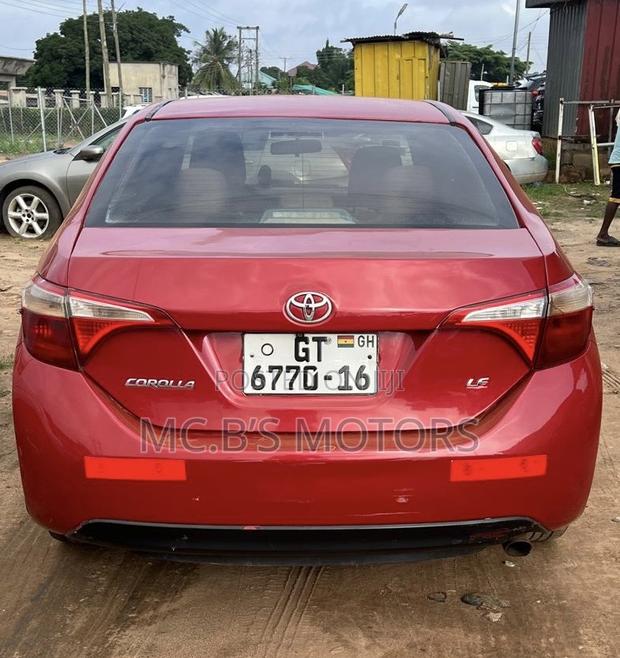 Toyota Corolla 2015 Red
