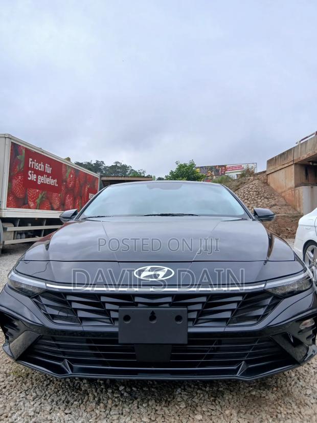Hyundai Elantra 2025 Black