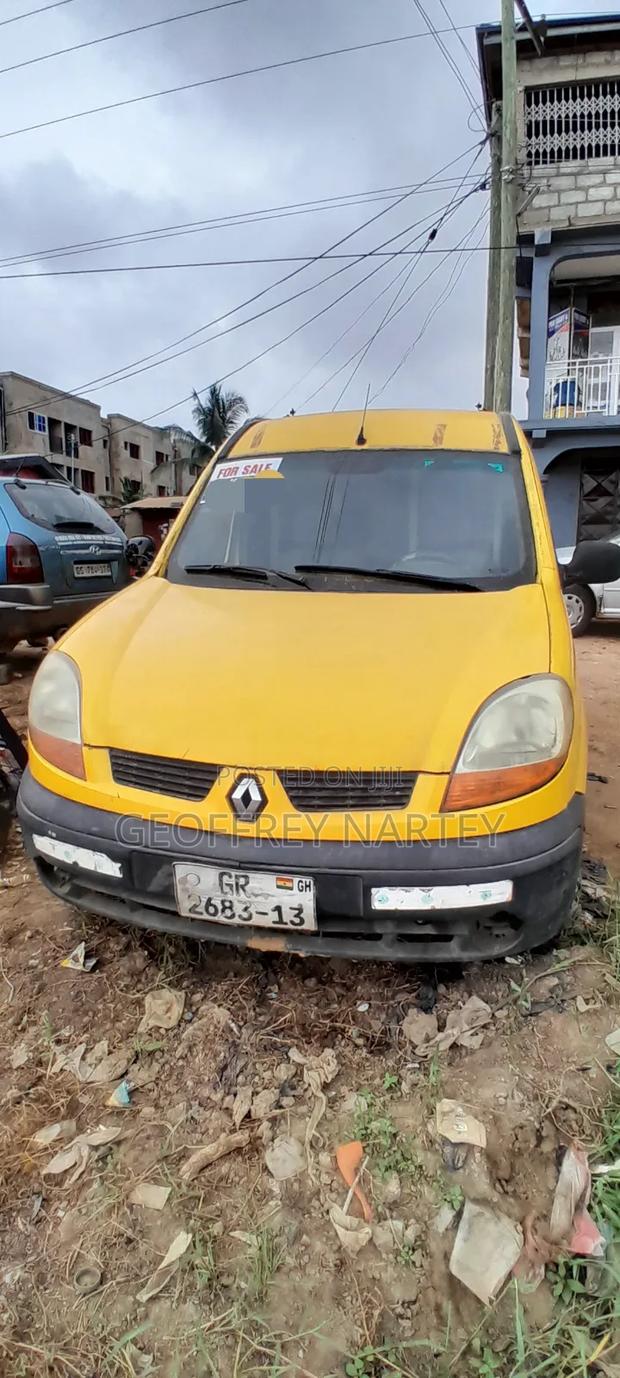 Renault Kangoo 2011 Yellow
