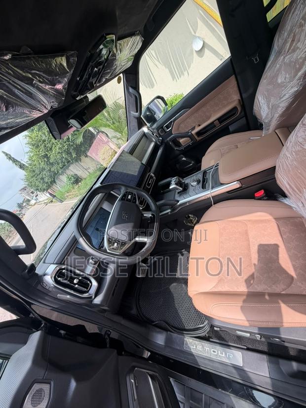 Jetour T2 2.0 Petrol AWD 2025 Black