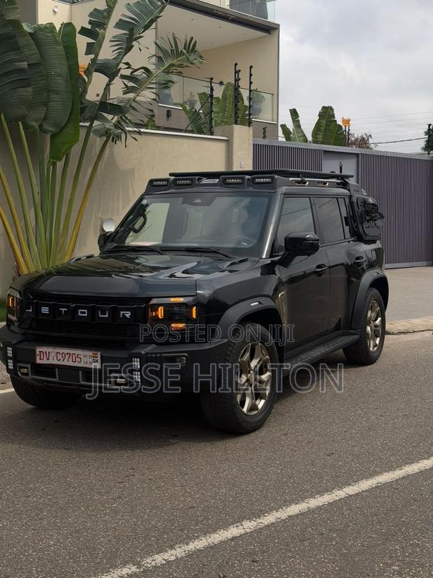 Jetour T2 2.0 Petrol AWD 2025 Black