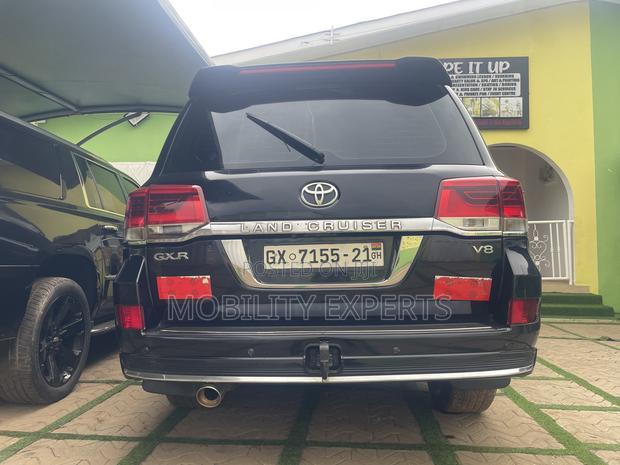 Toyota Land Cruiser 4.6 V8 GX-R 2013 Black
