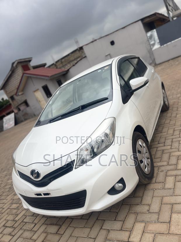 Toyota Vitz 2012 White