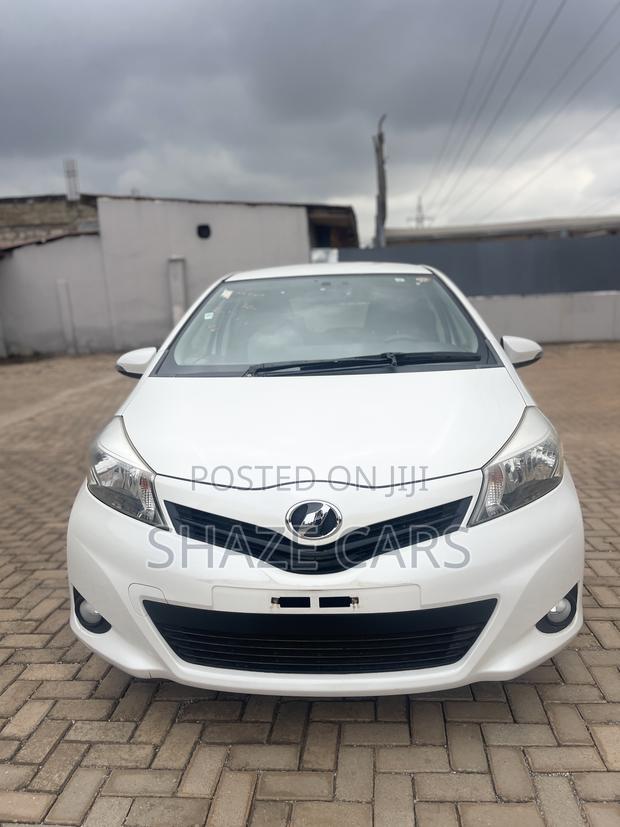 Toyota Vitz 2012 White