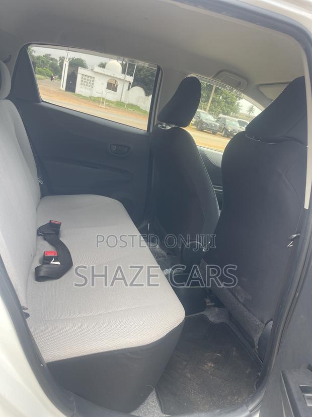 Toyota Vitz 2012 White