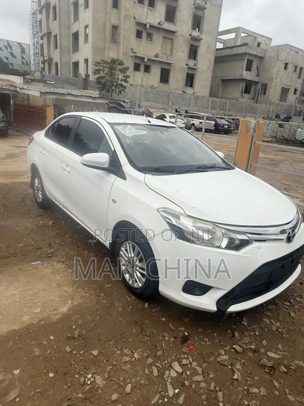 Toyota Yaris 2015 White
