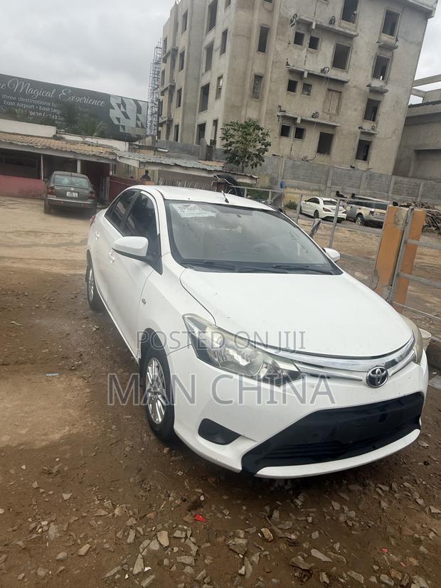 Toyota Yaris 2015 White
