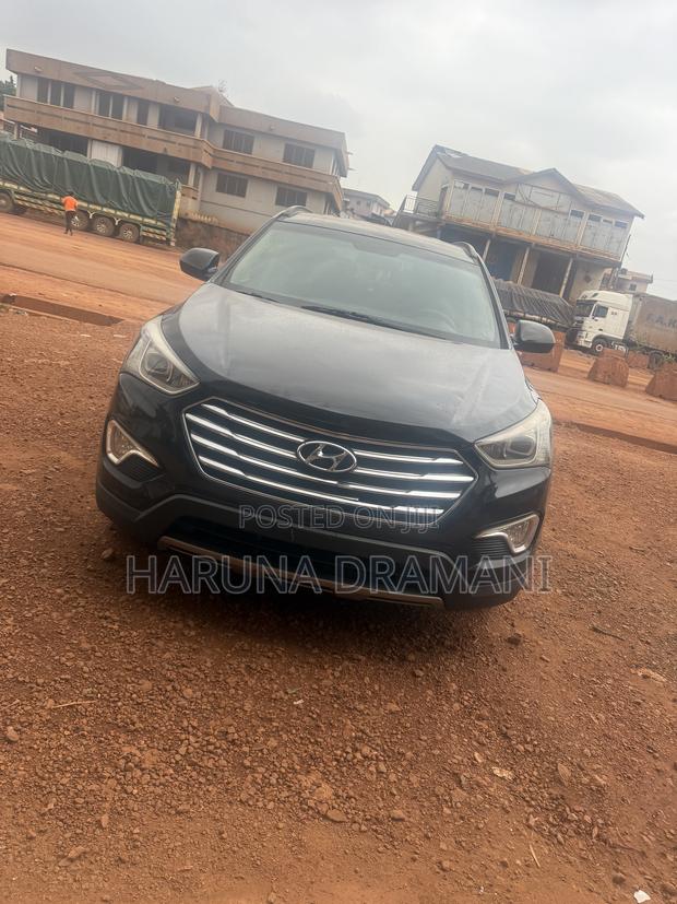Hyundai Santa Fe SE AWD 2016 Black