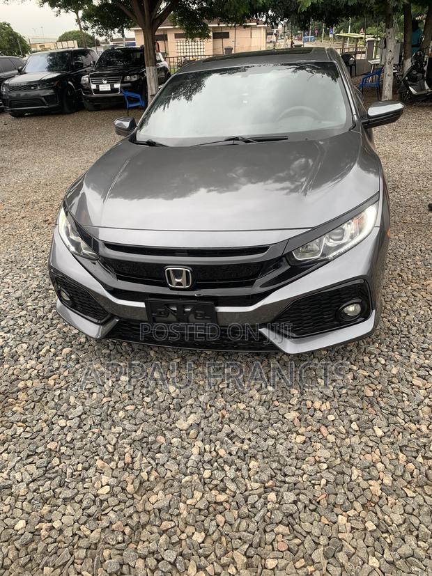 Honda Civic EX Hatchback 2018 Gray
