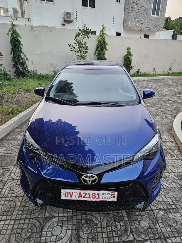 Toyota Corolla 2016 Blue