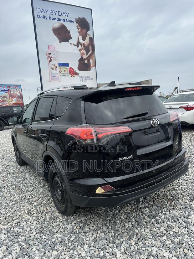 Toyota RAV4 2018 Black