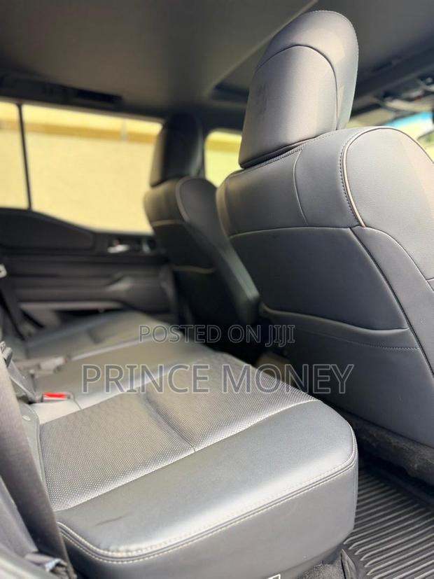 Toyota Land Cruiser Prado 2025 Blue