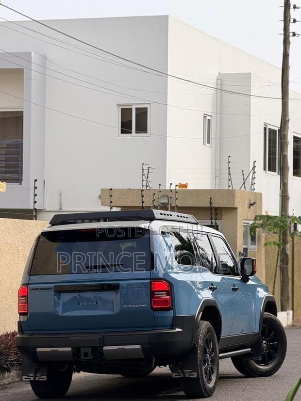 Toyota Land Cruiser Prado 2025 Blue