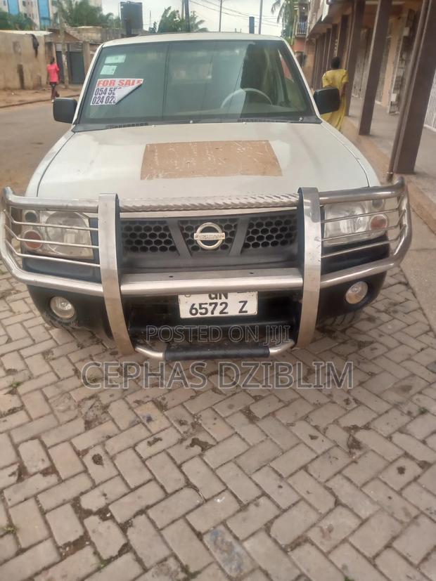 Nissan Hardbody 2008 White
